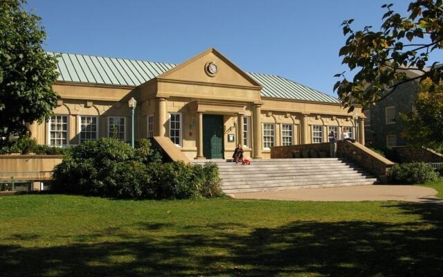 University of King's College