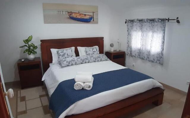 A Casa da Foz Moradia com vista mar