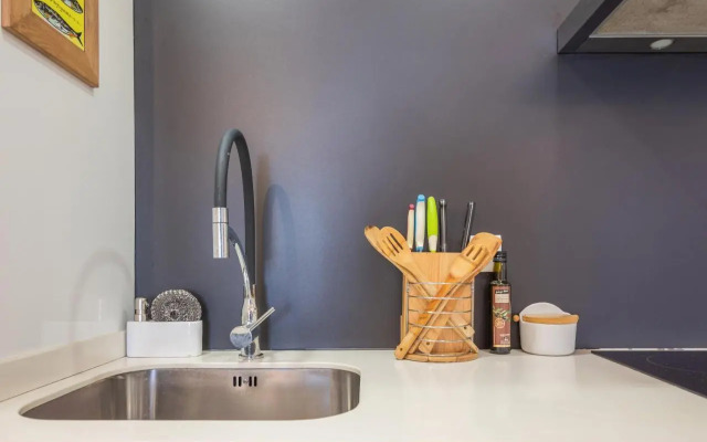 Tiles House, with A/C, Downtown Porto near Metro