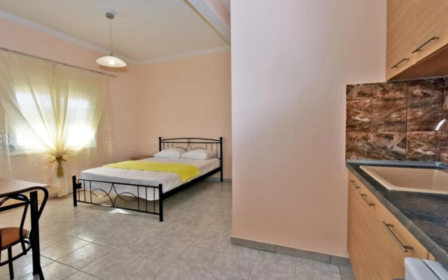 Elina Studios 1 by Travelpro Services - Nea