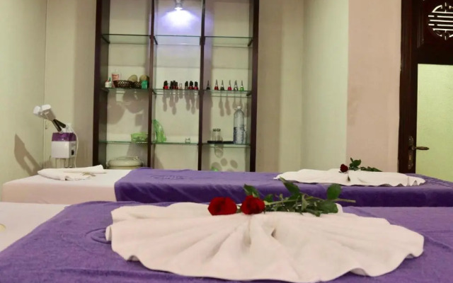 Long Life Riverside Hotel & Spa