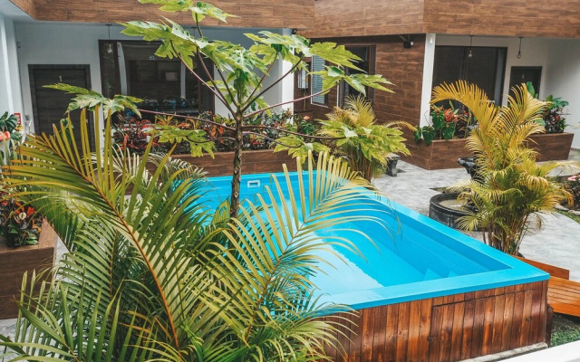 Toucan Platinum Suites Aparthotel