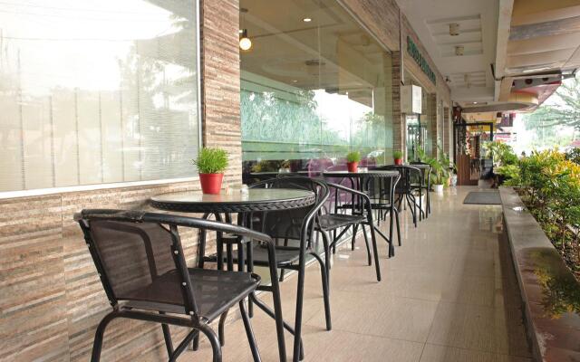 Hotel Bumi Malaya by OYO Rooms