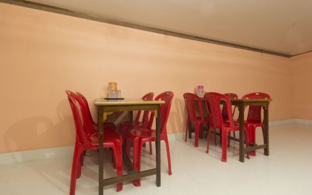 OYO 10586 Hotel Tulip Residency