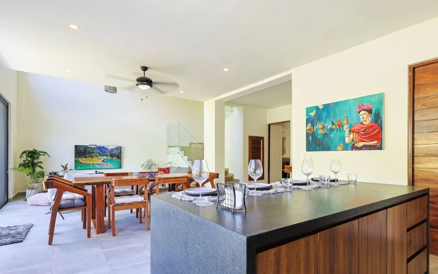 Cozy Getaway Shared Pool & Cenote Access
