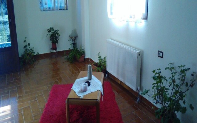 Moskopoli Hotel