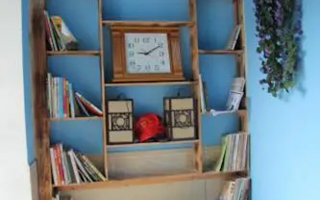 Twelve Time International Hostel