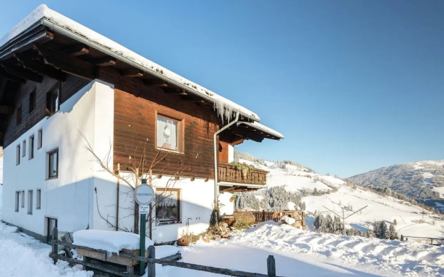 Cozy Apartment in Sankt Johann im Pongau near Ski Area