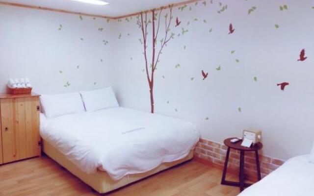 Iu Guesthouse