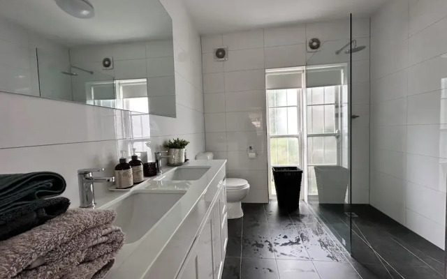 Toorak Executive & Corporate Residence