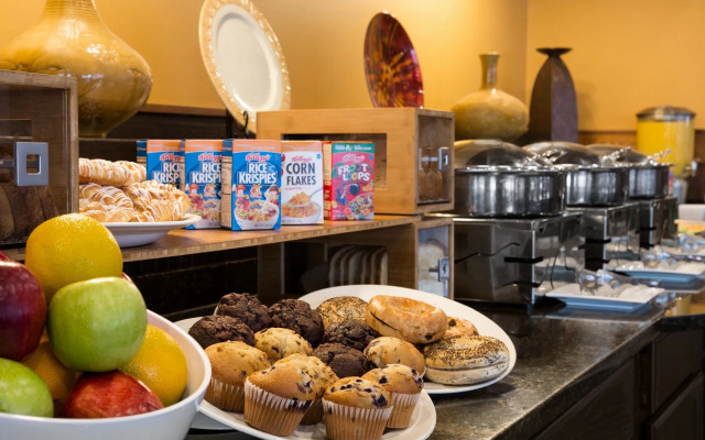 Radisson Rochester Riverside