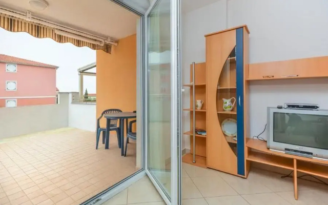 Apartments Ina