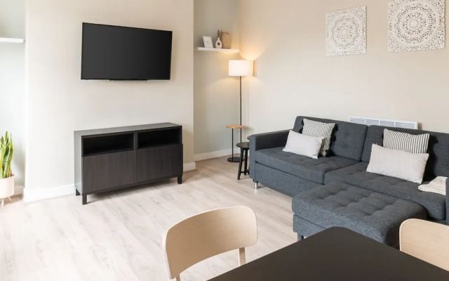 Host Stay The Quarter