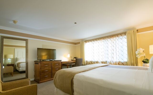 Villa On The River Inn