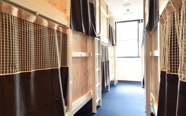Hostel Enisia Namba