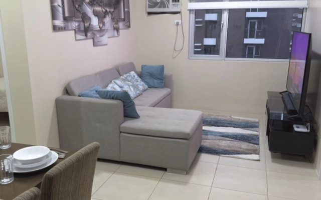 Elegant 2 Bedroom Unit Avida27