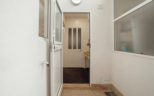 City Center Comfort Apartment A by Vacationy