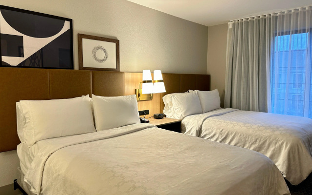 Staybridge Suites Milwaukee West-Oconomowoc by IHG