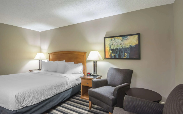 Quality Inn West Edmonton