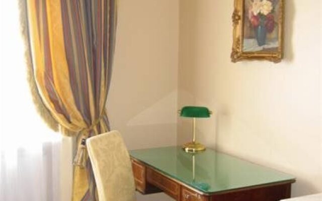 Hotel Vadvirág Panzió