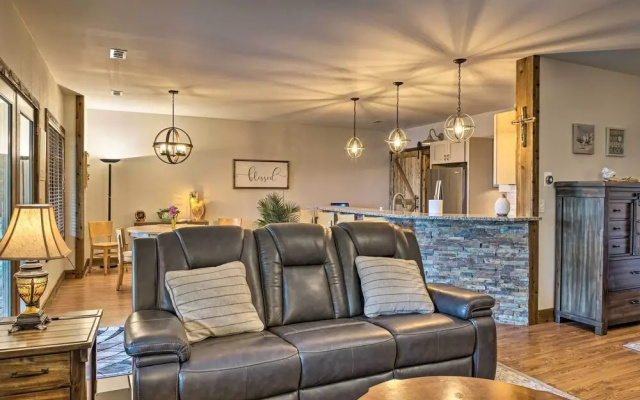 Beaver Lake Retreat w/ Lake Access & Fire Pit!