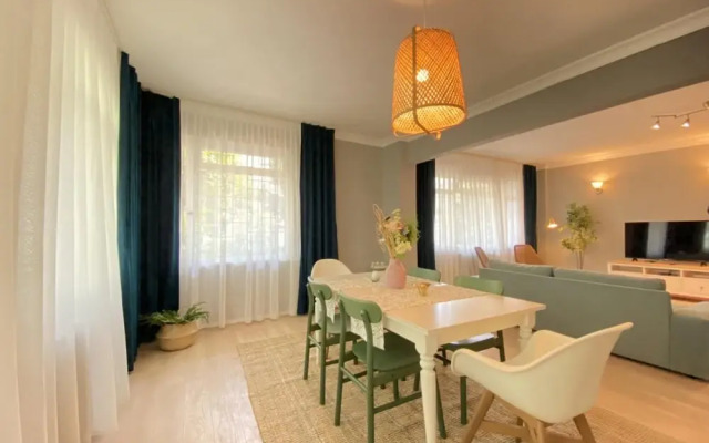 Missafir Stylish Flat Near Shopping Malls in Sisli