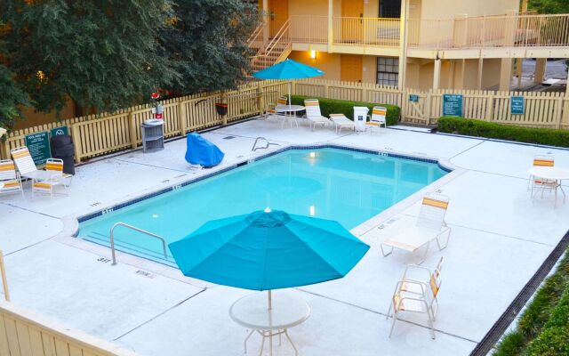 The Grand by Capital O Texarkana I-30