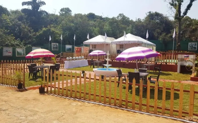 OYO 75800 The Royal Mini Resort