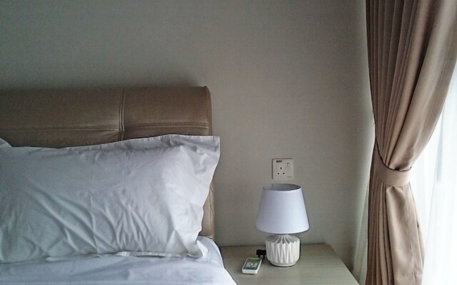 Sea View Homestay @ Country Garden Danga Bay