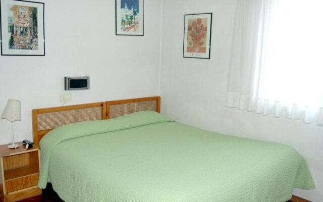 Hostal Charo II