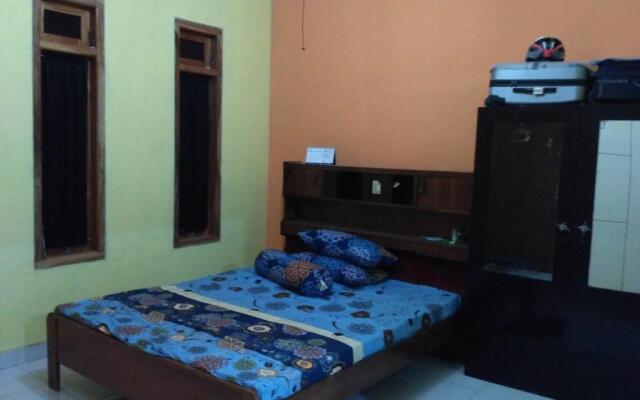 Jlatren Homestay