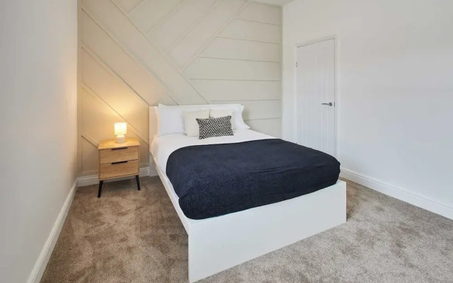 Host Stay Norton House