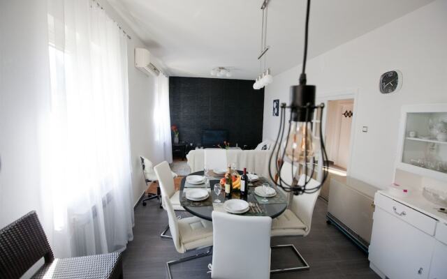 Apartment Toni