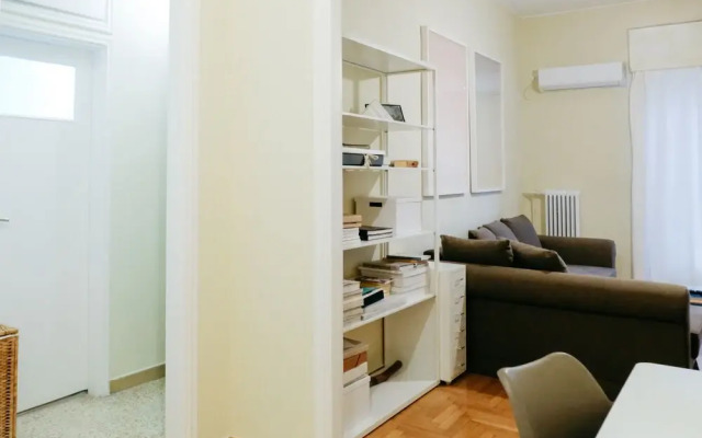 Newly Renovated Athenian Apt
