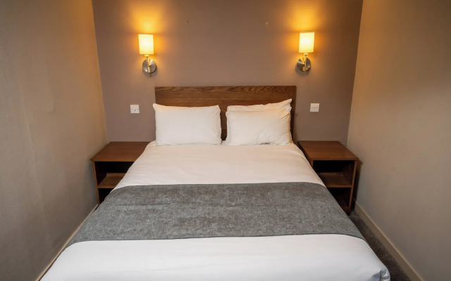 The Wellington Hotel by Greene King Inns
