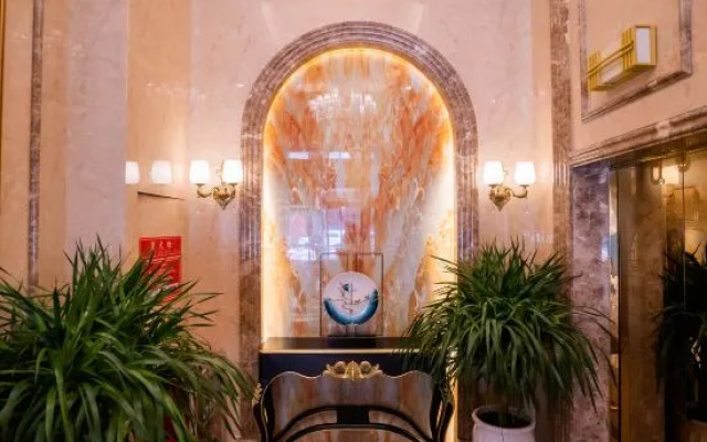 Xingyi Dibiao International Hotel