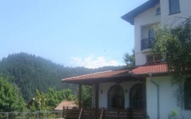 Family Hotel Smolena