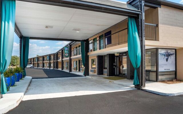 Suburban Extended Stay Hotel