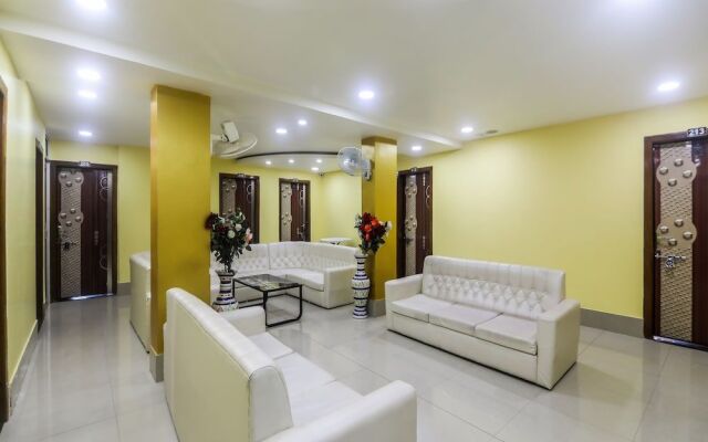 OYO 27073 Hotel Grand Silicon