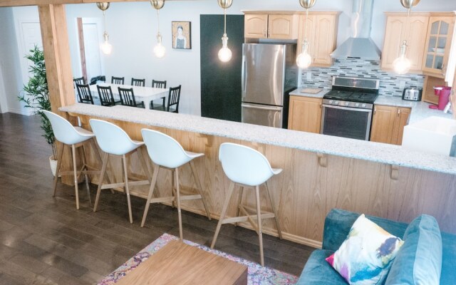 Cherry Lane Campground & Cottages