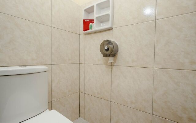 RedDoorz near DBL Arena