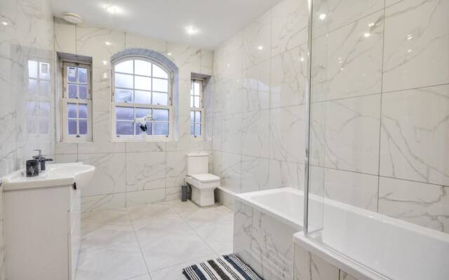 3 Bed Apartment in Wigan