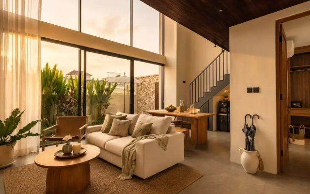 Villa Gaudi Dua by DVH Luxe Retreats 2BR – Guest Rooms – Canggu