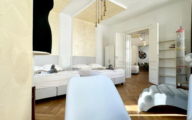 Premium Apartment located at the famous Vienna Kutschkermarkt