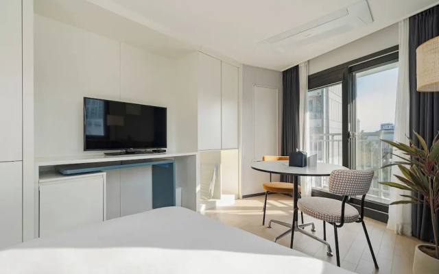 Urbanstay Sokcho Beach AB