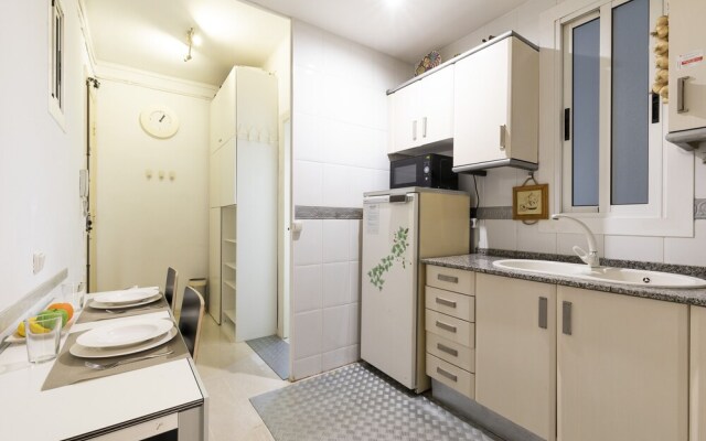 AB Paral·lel Apartments