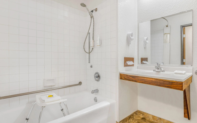 Super 8 by Wyndham Arcata