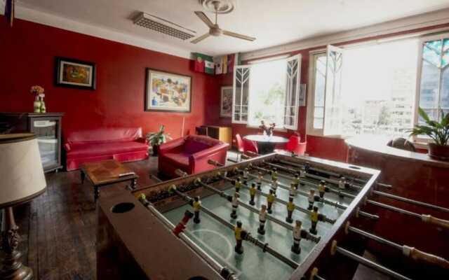 Flying Dog Backpackers Hostel