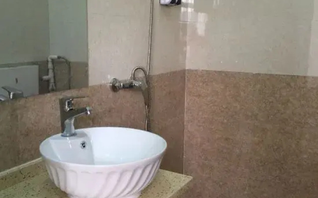 Aiwu Inn Daxin County Detian Waterfall