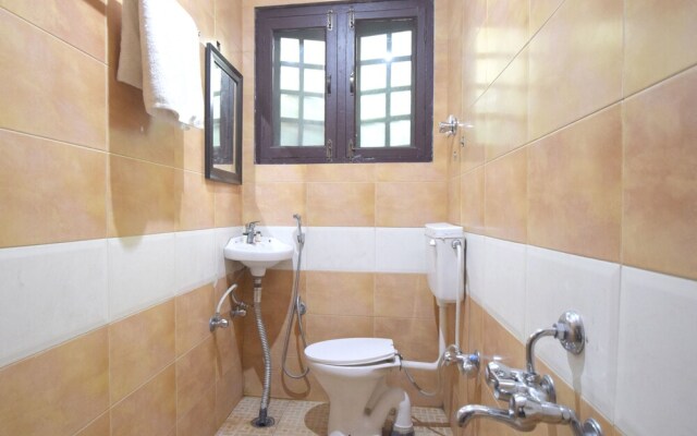 OYO 13099 Lavilla